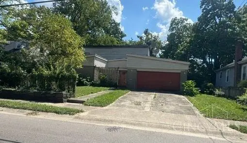 955 Matthews Drive, Lincoln Heights, OH 45215