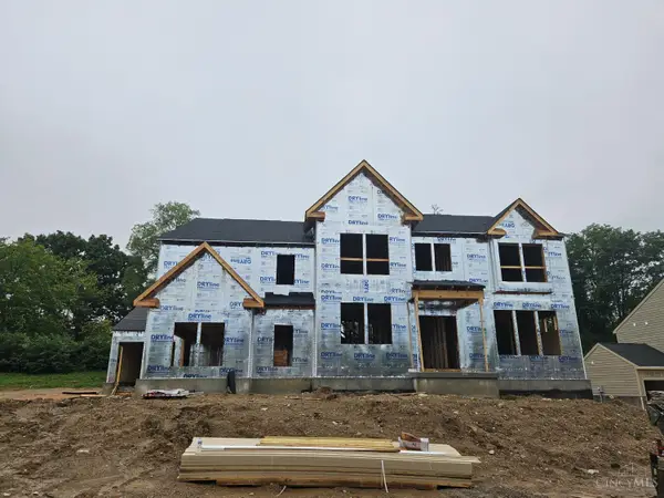 2463 Bent Grass Drive, Beavercreek, OH 45431