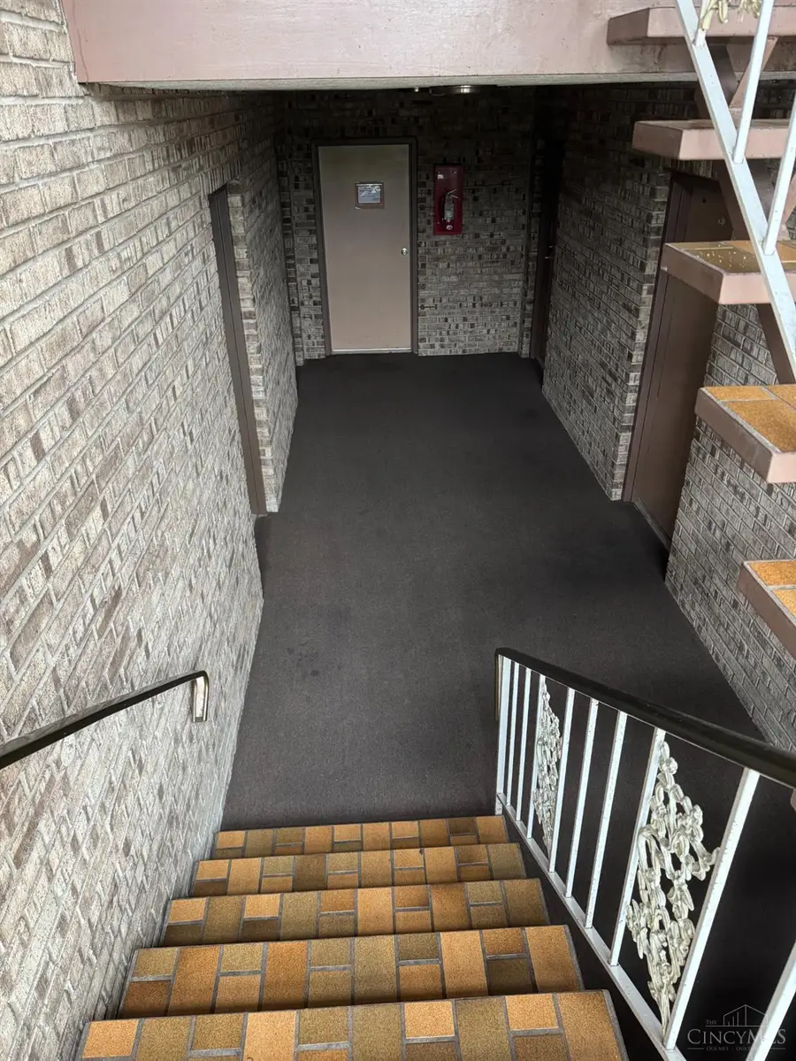 2431 Mustang Drive #14, Cincinnati, OH 45211 - #2