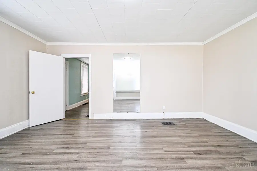303 Walnut Street, Elmwood Place, OH 45216 - #3