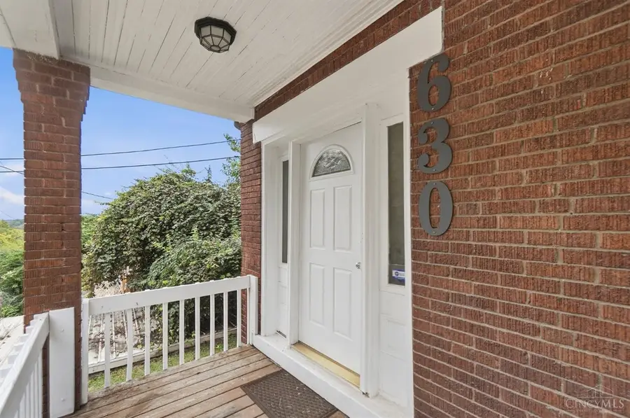 630 Straight Street, Cincinnati, OH 45219 - #3