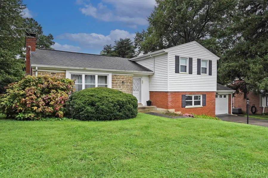 8397 Holiday Hills Drive, Cincinnati, OH 45255 - #3