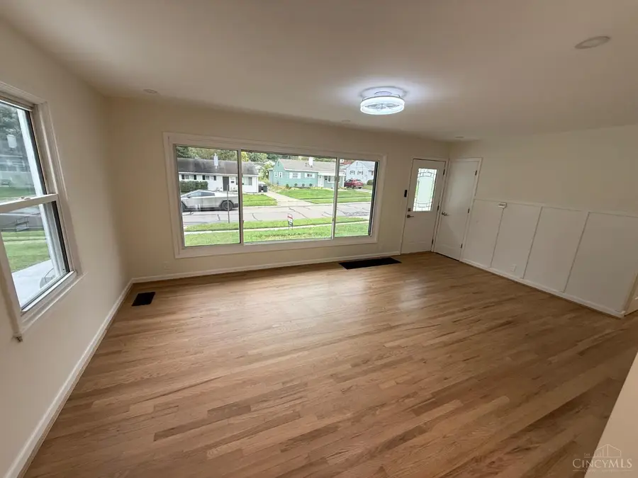 3985 Mantell Avenue, Sycamore, OH 45236 - #2