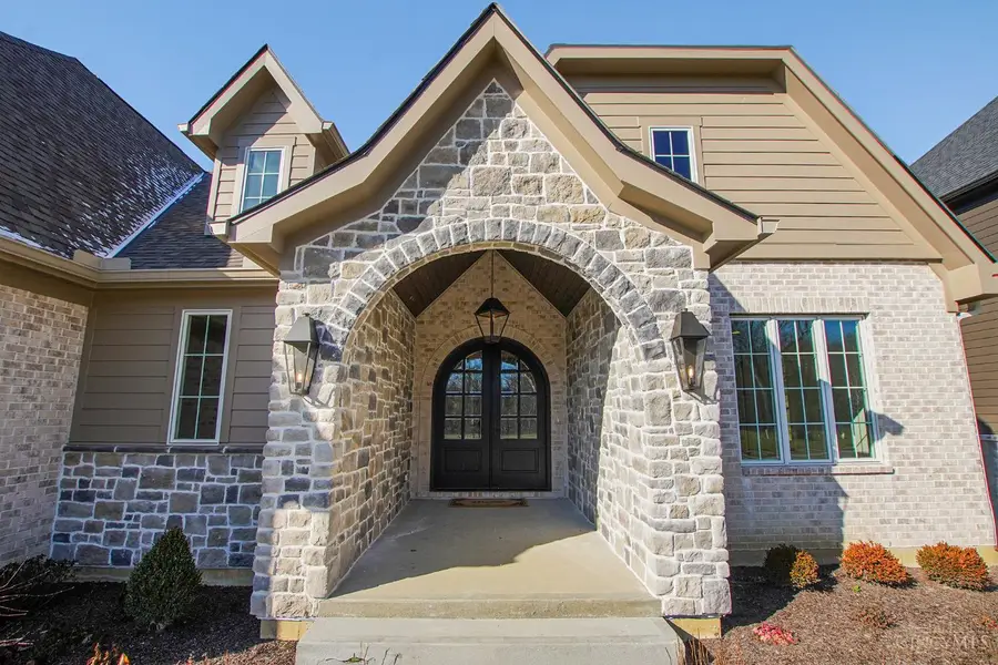 6956 Shadow Ridge Road, Anderson, OH 45230 - #2