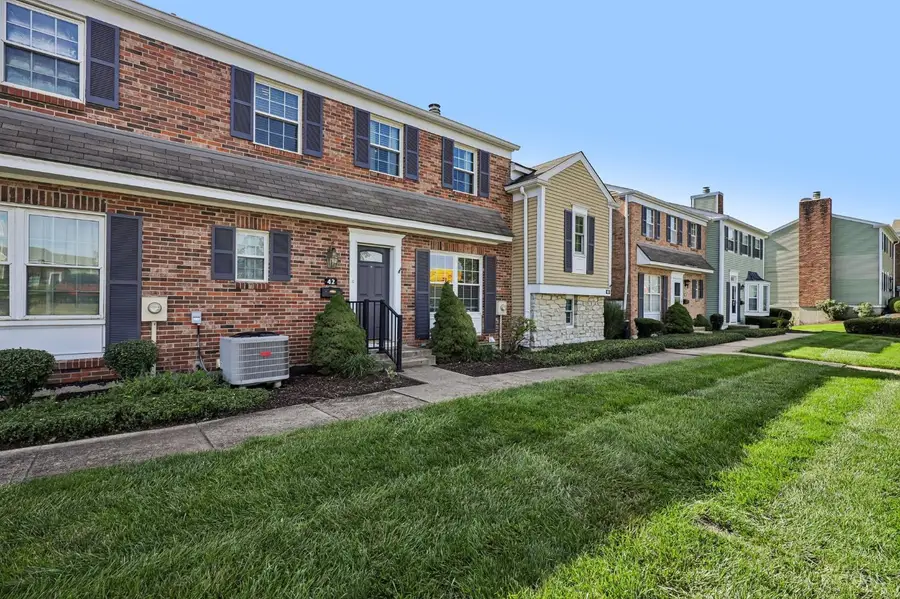 42 Applewood Drive, Fairfield, OH 45014 - #2