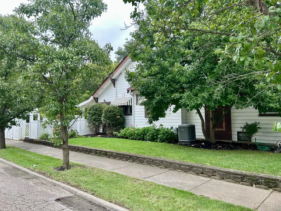 502 Hooven Avenue, Hamilton, OH 45015 - #2