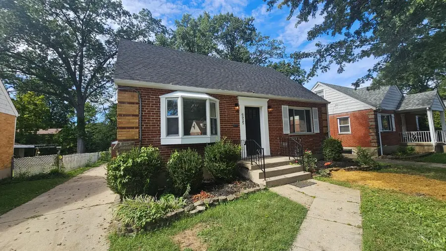 6925 Pin Oak Drive, North College Hill, OH 45239 - #2
