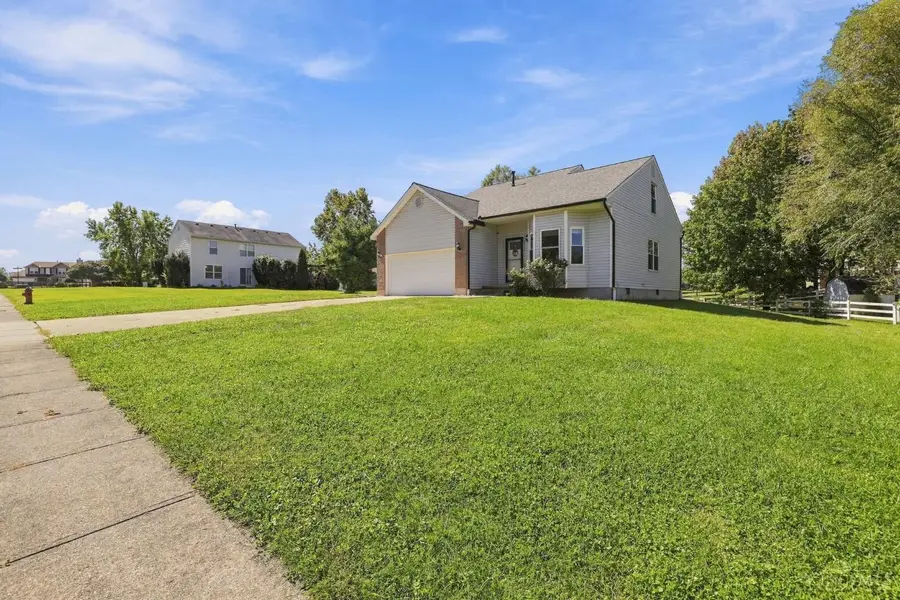 3903 Pebble Creek Ln, Batavia, OH 45102 - #3
