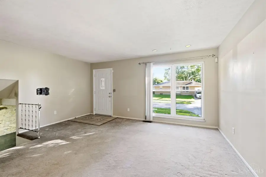 11391 Folkstone Drive, Cincinnati, OH 45240 - #3