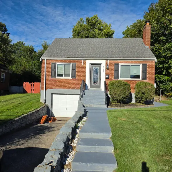 8253 Royal Heights Drive, Cincinnati, OH 45239
