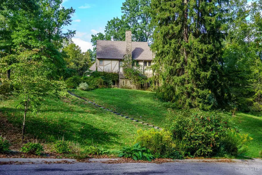14 Garden Place, Cincinnati, OH 45208 - #3