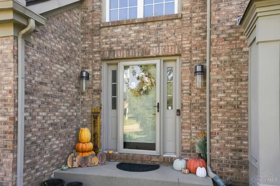 6010 Golf Club Lane, Fairfield, OH 45011 - #3