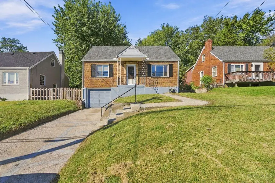 555 Greenwell Avenue, Delhi, OH 45238 - #3