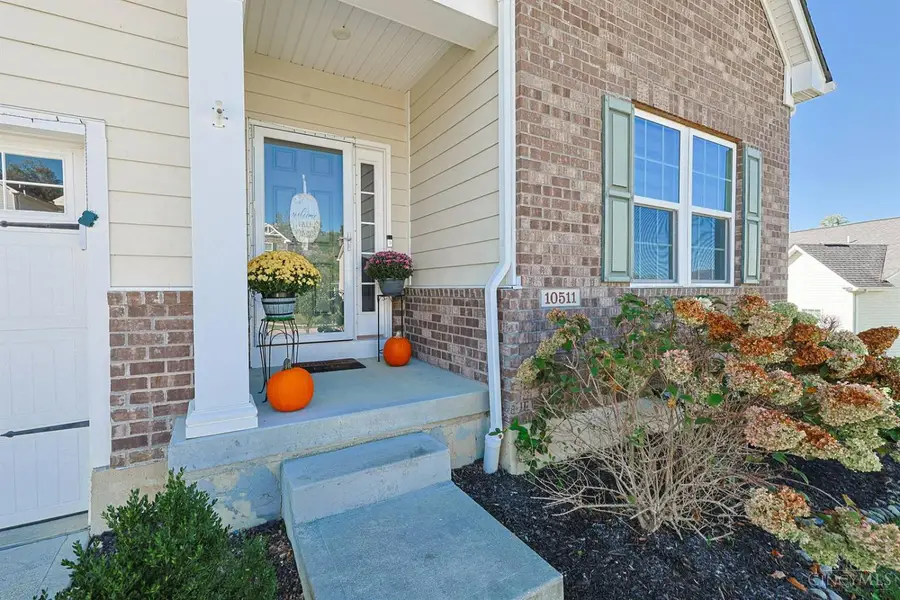 10511 Atterbury Drive, New Baltimore, OH 45030 - #3