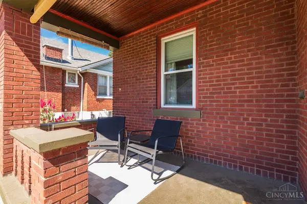 3302 Wardall Avenue, Cheviot, OH 45211