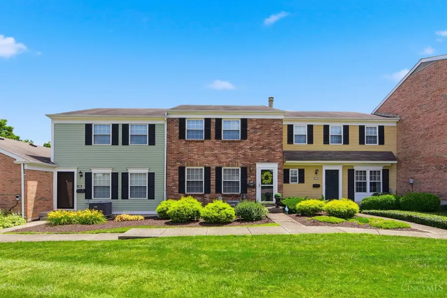 125 Chapel Hill Drive, Fairfield, OH 45014 - #2