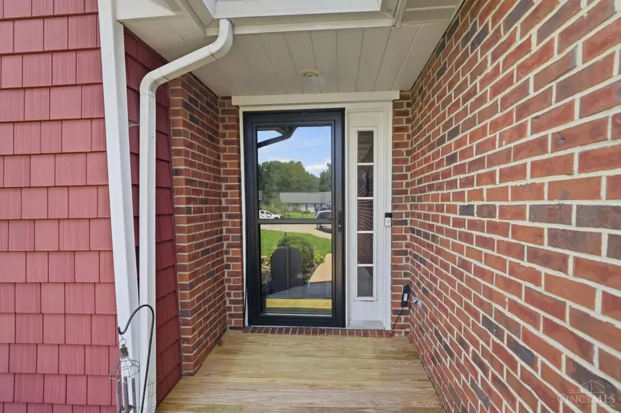 927 Golden Meadows Court, Trenton, OH 45050 - #3