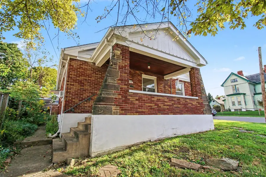 120 E Benson Street, Reading, OH 45215 - #2