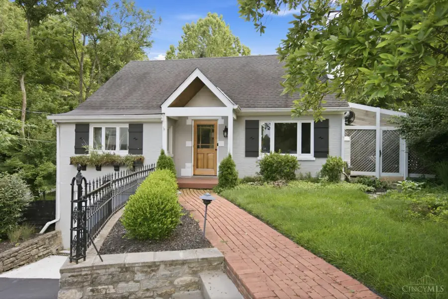 7767 Shawnee Run Rd, Indian Hill, OH 45243 - #2