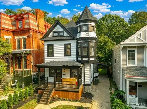 2216 Kemper Lane, Cincinnati, OH 45206