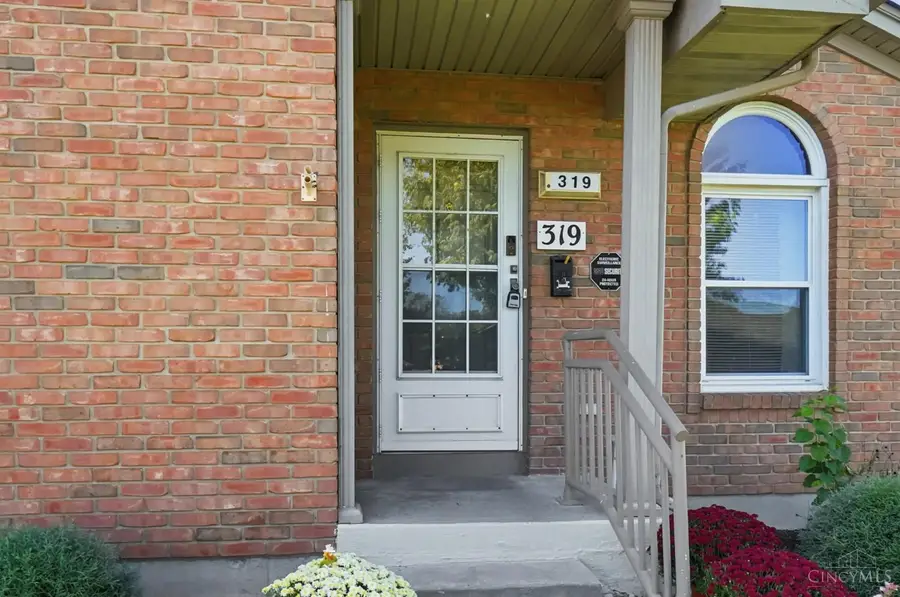 319 Terrace Court, Trenton, OH 45067 - #3