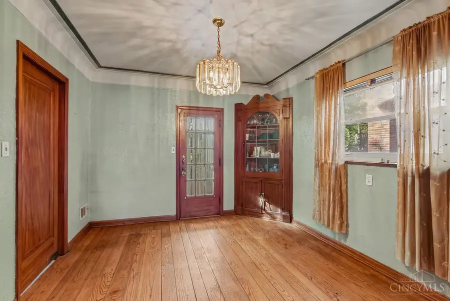 2883 Temple Avenue, Cincinnati, OH 45211 - #3