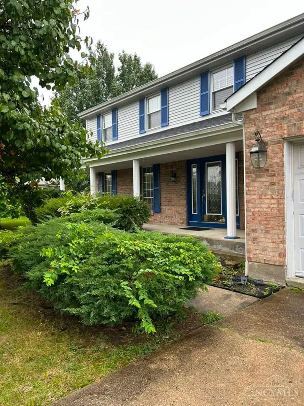 669 Hillgrove Court, Cincinnati, OH 45246