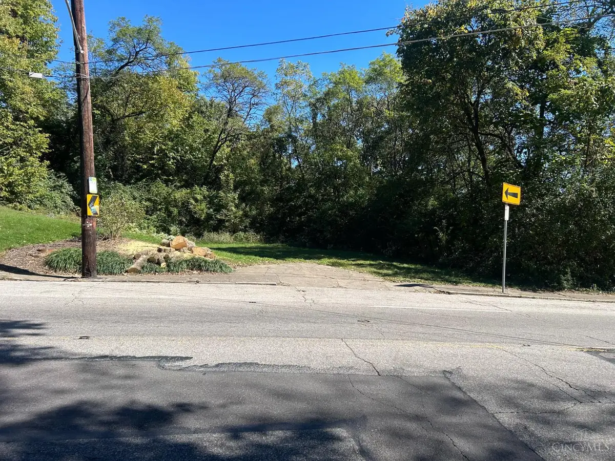 2490 Warsaw Avenue, Cincinnati, OH 45204 - #1