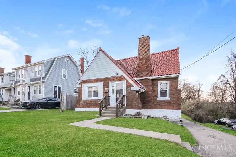 2742 Montana Avenue, Cincinnati, OH 45211 - #2