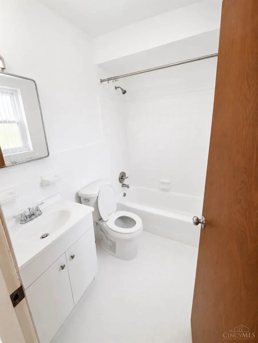 2729 Queen City Avenue, Cincinnati, OH 45238 - #3