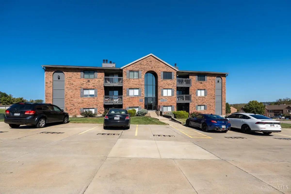 9489 Woodland Hills Drive, West Chester, OH 45011 - #1
