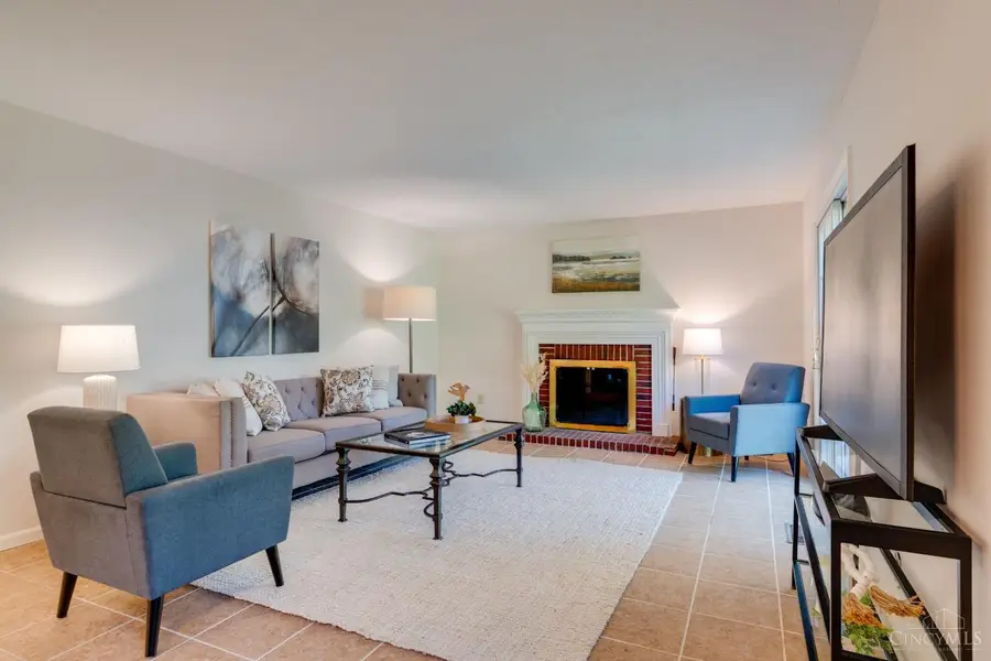 10040 Fox Chase Drive, Loveland, OH 45140 - #2