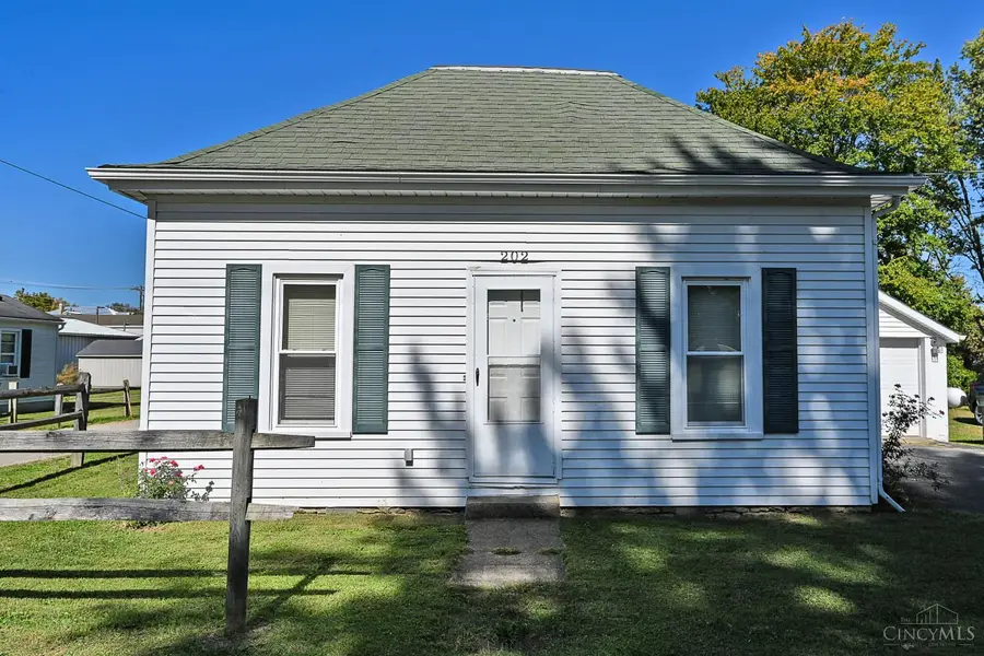 202 Short Street, Owensville, OH 45160 - #3