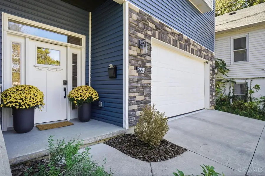 6221 Bedford Street, Fairfax, OH 45227 - #2