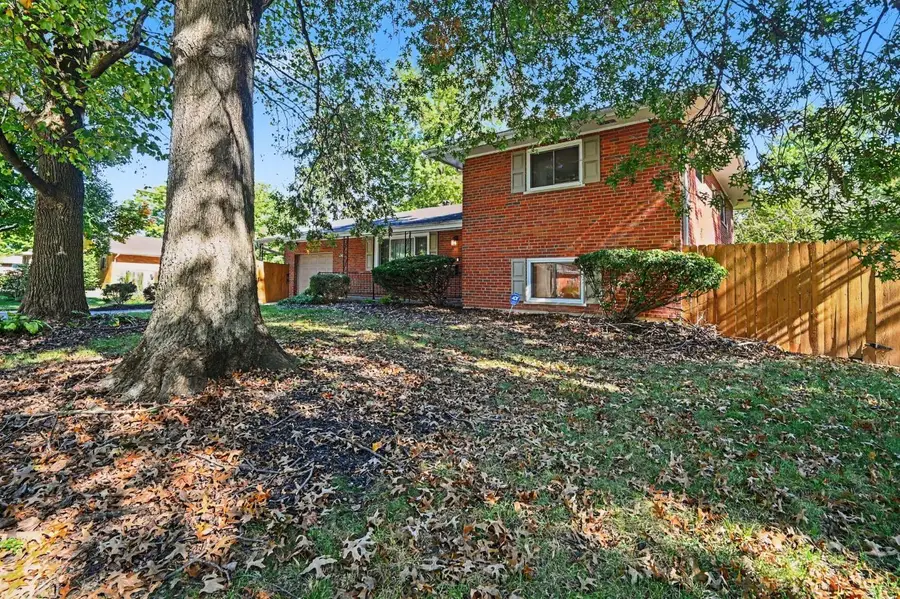 8650 Zenith Court, Finneytown, OH 45231 - #2