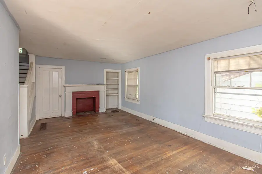 843 St Agnes Avenue, Dayton, OH 45402 - #3