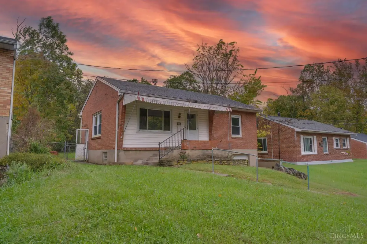 8622 Wicklow Avenue, Sycamore, OH 45236 - #1