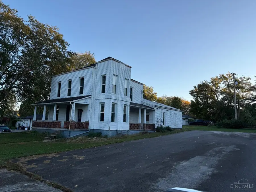 212 S Sycamore Street, Lynchburg, OH 45142 - #2