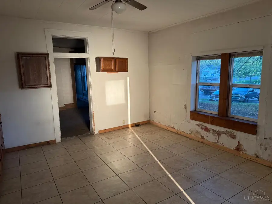 212 S Sycamore Street, Lynchburg, OH 45142 - #3