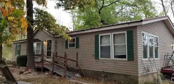 5559 Panhandle Road, New Vienna, OH 45159