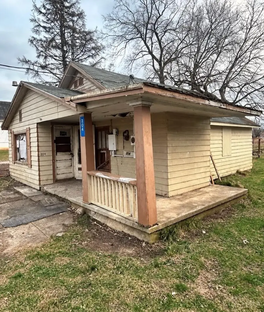 204 Main Street, Frankfort, OH 45628 - #2