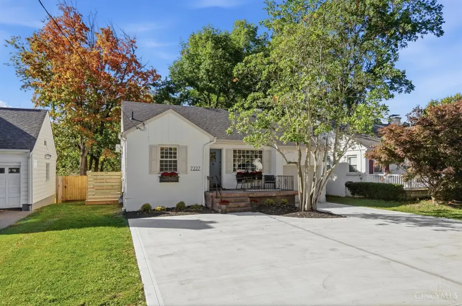 7227 Hosbrook Road, Kenwood, OH 45243 - #2