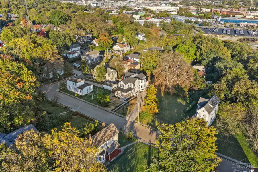 4418 Station Avenue, Cincinnati, OH 45232 - #3