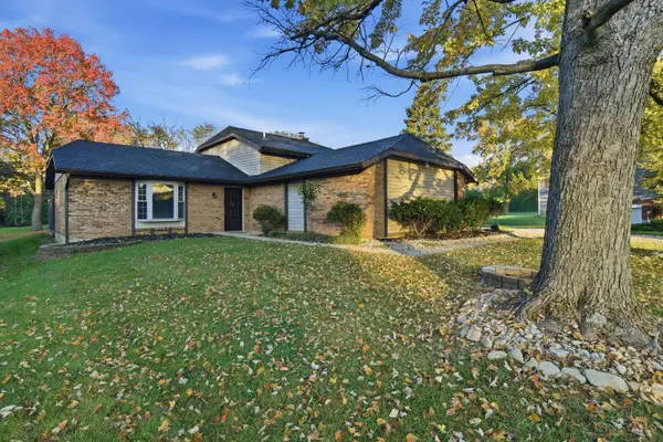 8045 Saddle Ct, West Chester, OH 45069