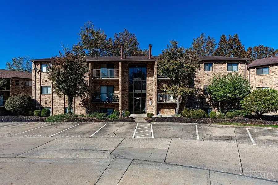 7240 Creekview Drive #2, Cincinnati, OH 45247 - #3