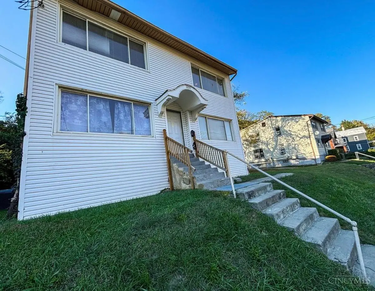 3835 Vine Street, Cincinnati, OH 45217 - #1