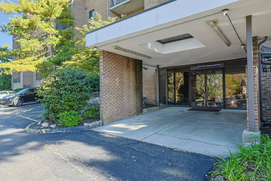 3004 Glenmore Avenue #203, Cincinnati, OH 45238 - #2