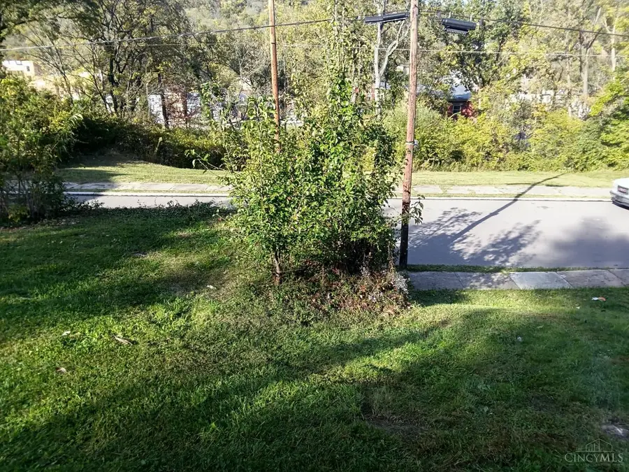 1749 Esmonde Street, Cincinnati, OH 45214 - #2