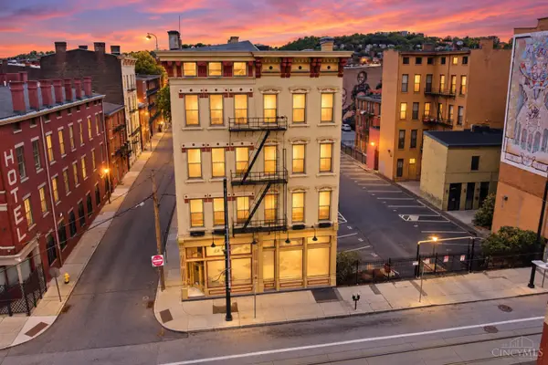 20 W Twelfth Street #403A, Cincinnati, OH 45202