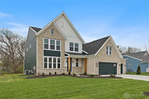 45 Wadestone Street, Springboro, OH 45066